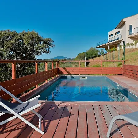 Villa Terrasse Et Piscine A L'entree De Porticcio *